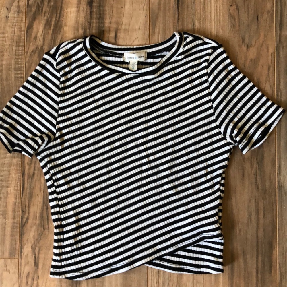 Black and White Crop Top